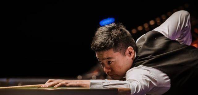 九游-德罗巴爆冷击败TES，赛况扑朔迷离引爆全场！