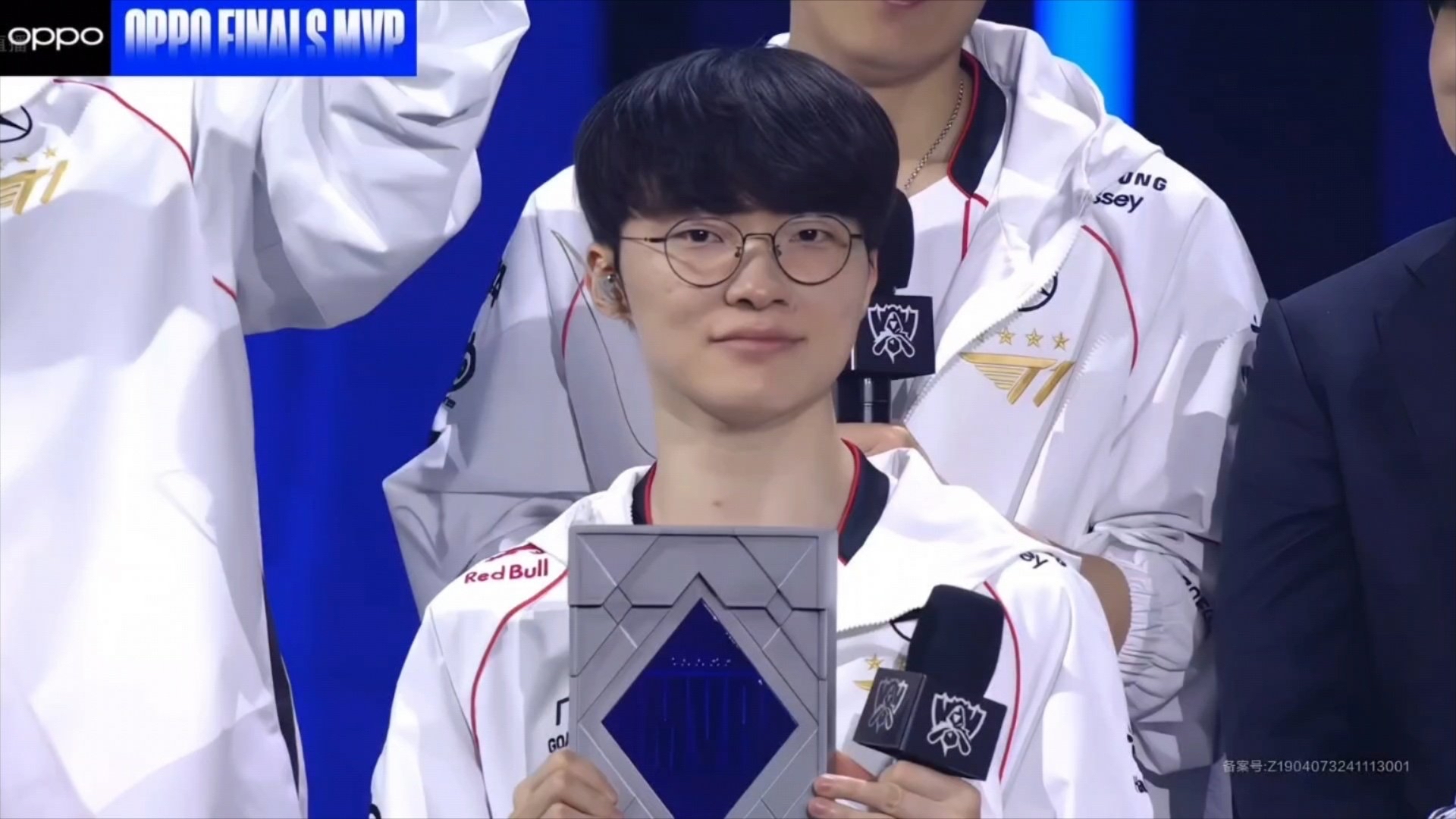 九游-包含Faker在西班牙队比赛中战术调整，重返赛场引发热议！的词条