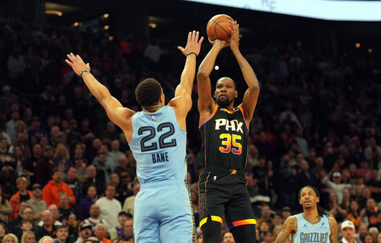 NINE GAME- 持续失利引发热议！，杜兰特在TL比赛中锐不可当全场沸腾不已